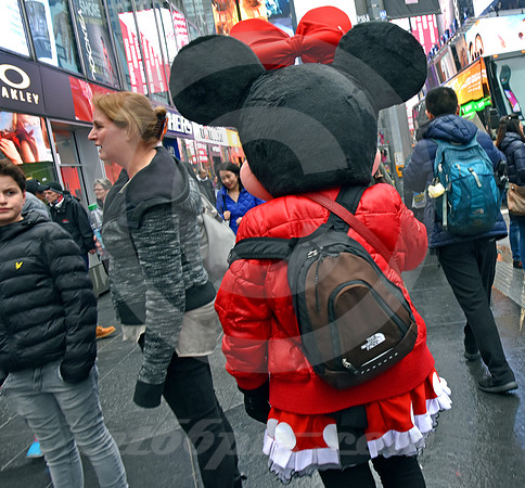 TIMES SQUARE #710 (Lincoln Highway New York)