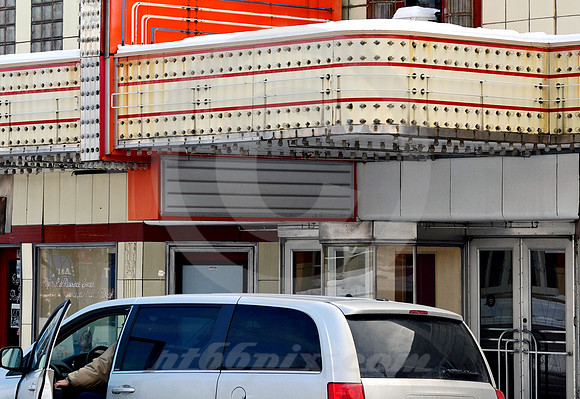 MARQUEE & MINIVAN (National Road Effingham IL)