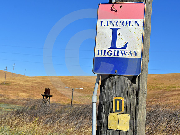 RUSTING SIGN (Lincoln Highway Altamont CA)