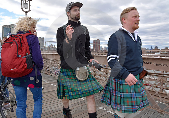 BROOKLYN BRIDGE #48 (New York)