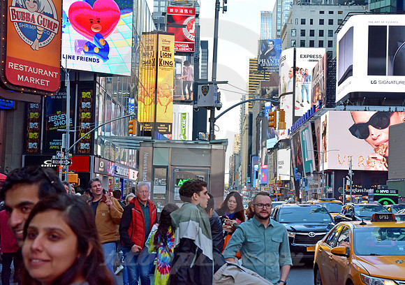 TIMES SQUARE #759 (Lincoln Highway New York)