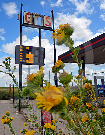 ONE BUCK GAS (I-40/Rt 66 nr Shamrock TX)