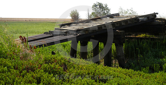 LISTING RAILROAD TRESTLE (West TX)