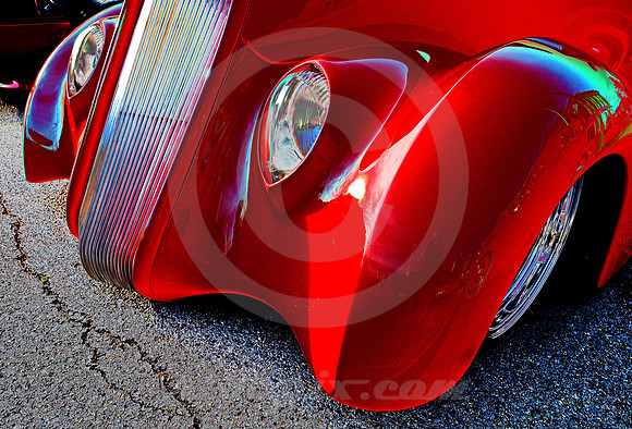BEWARE OF CRACKS! (Rt 66 Sapulpa OK)