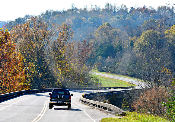 BRIDGE & CURVE #1 (Natchez Trace nr Linton TN)