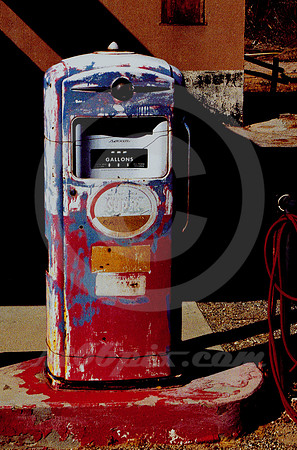 PAINTED PUMP (Rt 66 Newberry Springs CA)