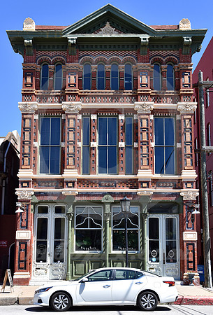 STRAND SCENE #24 (Galveston TX)