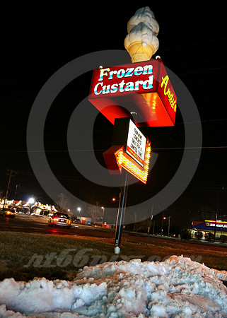 FROZEN CUSTARD SIGN IN SNOW (Rt 66 Springfield MO)
