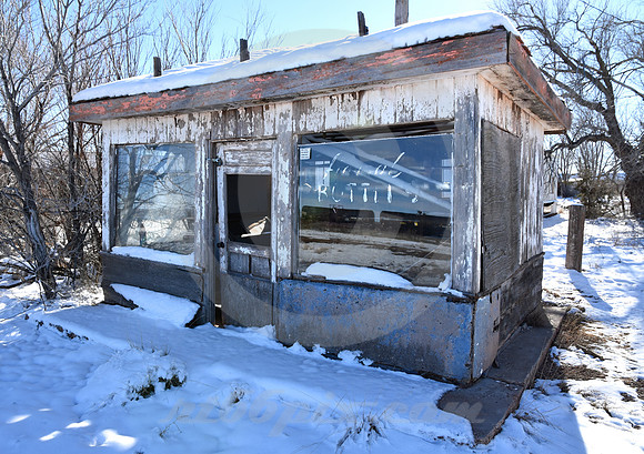 ROADSIDE BUSINESS (Rt 66 Newkirk NM)