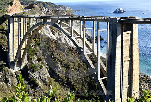 NORTHBOUND CYCLIST (Bixby Creek nr Monterey CA)
