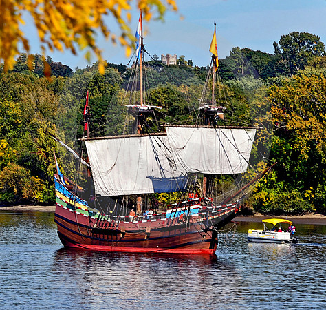 HUDSON SCENE (Erie Canal Albany NY)