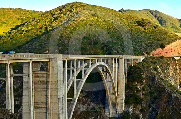 SOUTHBOUND SNAPSHOOTER (Bixby Creek nr Monterey CA)