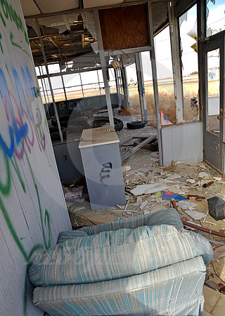 EASY CHAIR (Rt 66 Conway TX)