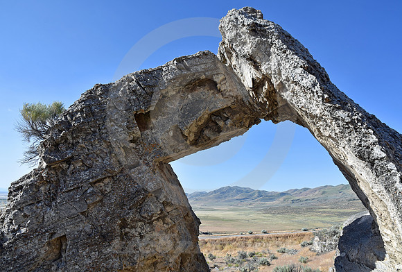 CHINESE ARCH #1 (Promontory UT)