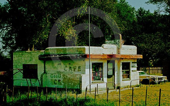 LITTLE JUAREZ DINER, WEST VIEW (Rt 66 Glenrio TX)