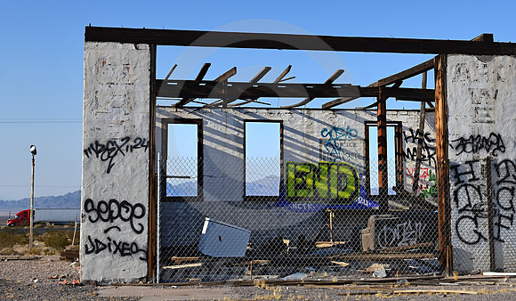 END #3 (Rt 66 Ludlow CA)