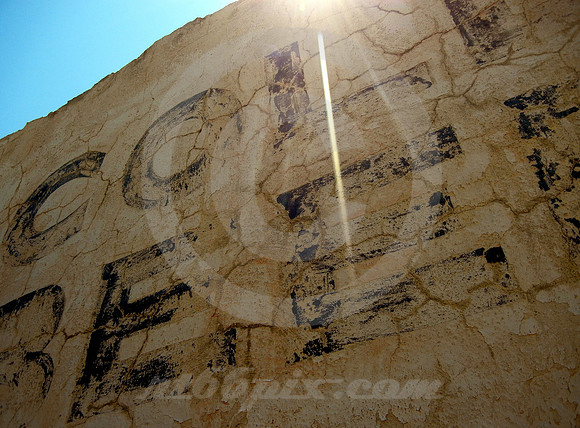 COLD BEER SIGN & SUN RAY (Rt 66 Montoya NM)