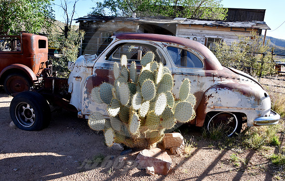 ROUNDED (Rt 66 Hackberry AZ)