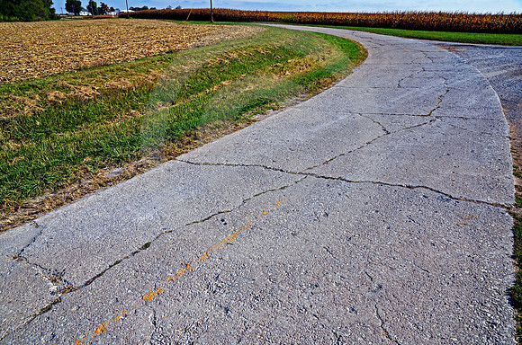 CRACKED CONCRETE CURVE (Rt 66 nr Carlinville IL)
