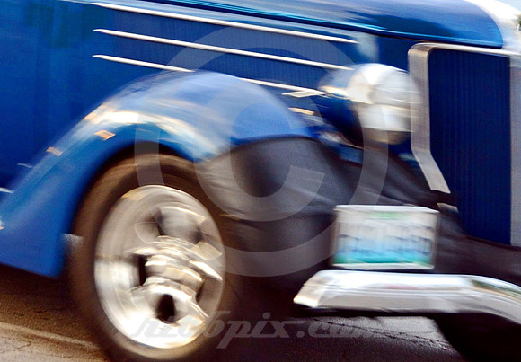 BLUR ON 66 #5 (Rt 66 Springfield IL)