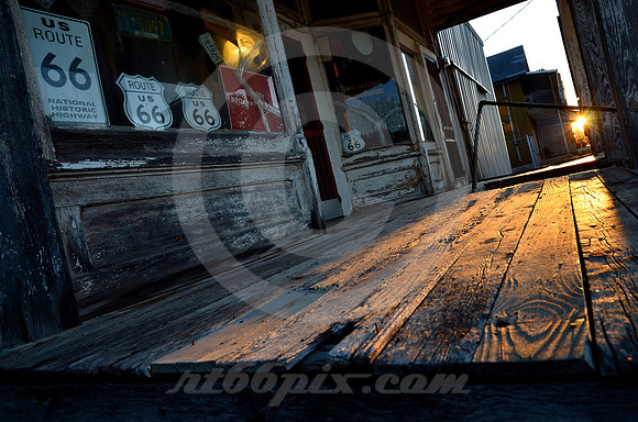 OLD STORE (Rt 66 Halltown MO)