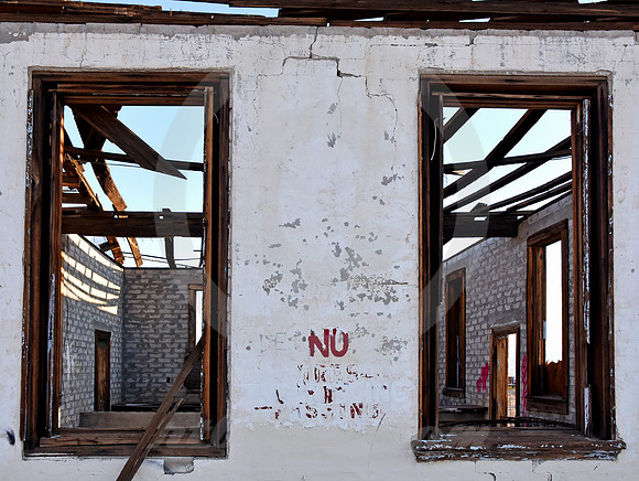 NO (Rt 66 Ludlow CA)