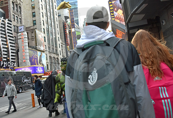 THEATER DISTRICT #84 (New York)