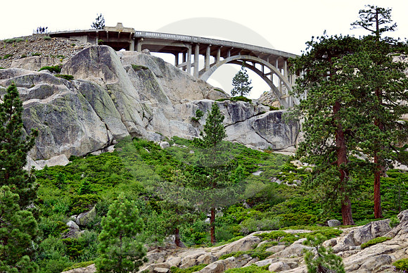 BRIDGE & SPECTATORS (Lincoln Highway Donner Pass CA)