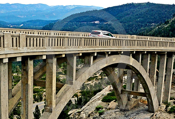 ON THE ARCH (Lincoln Highway Donner Pass CA)