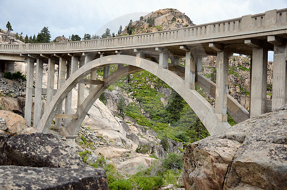 ROCK FRAMING (Lincoln Highway Donner Pass CA)