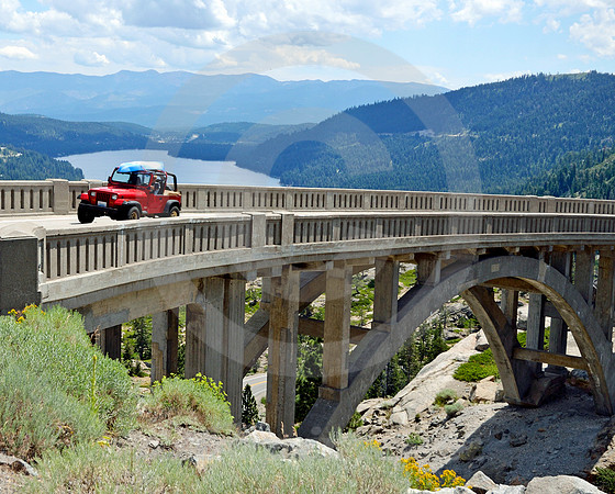 CLIMBING JEEP (Lincoln Highway Donner Pass CA)