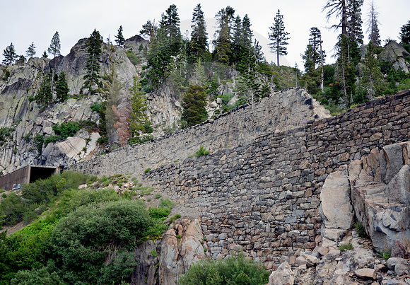 CHINA WALL (Donner Pass CA)