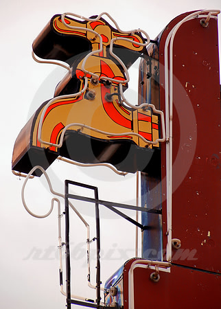 FAUCET & DRIP NEON SIGN DETAIL (Rt 66 St James MO)