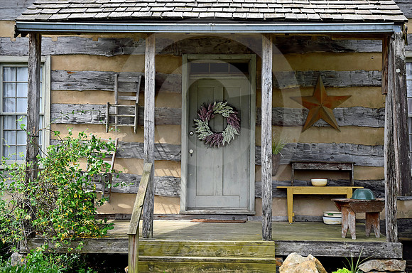 LOG HOUSE #2 (Lexington MO)
