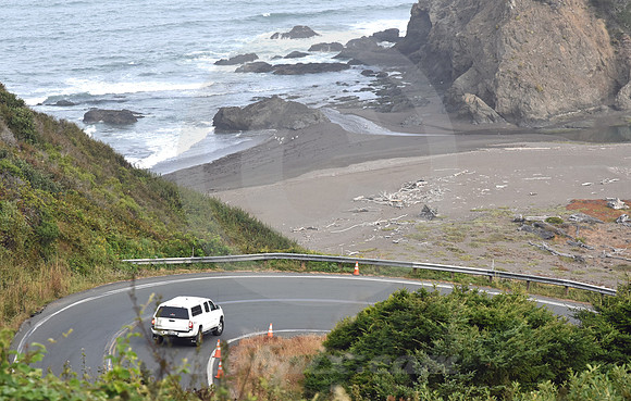 CALIFORNIA STYLE #62 (nr Mendocino CA)