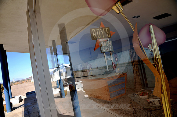 ROY'S MOTEL LOBBY & SIGN-REVERSED (Rt 66 Amboy CA)