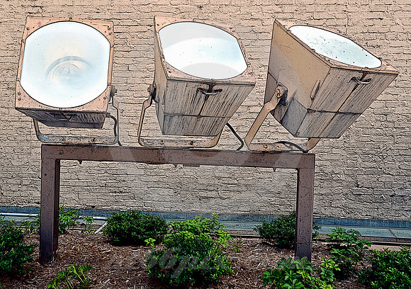 THREE FLOODLIGHTS (Chattanooga TN)