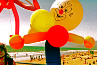 BALLOON AND CLOWN (Rt 66 Santa Monica Pier CA)