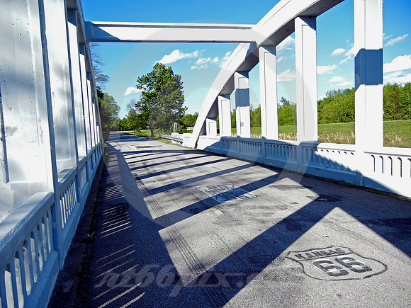 MARSH ARCH BRIDGE, INTERIOR (Rt 66 nr Baxter Springs KS)