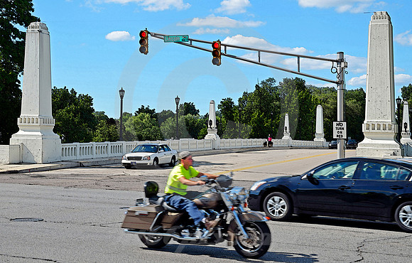 MOTORCYCLE ON LINCOLNWAY (Lincoln Highway South Bend IN)