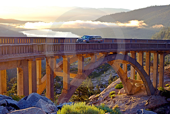 TOYOTA DAWN (Lincoln Highway Donner Pass CA)
