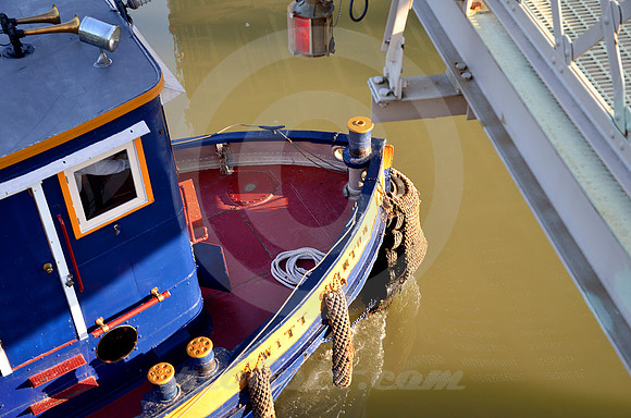 TUG & LIFT BRIDGE (Erie Canal Gasport NY)