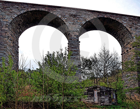 VIADUCT & SHACK (Lanesboro PA)