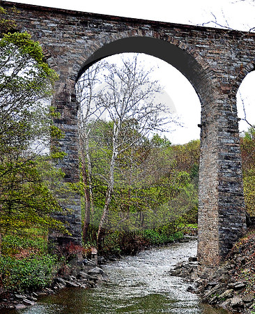 VIADUCT & CREEK (Lanesboro PA)