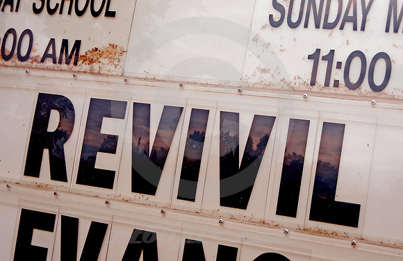 REVIVIL SIGN (nr Batesville AR)