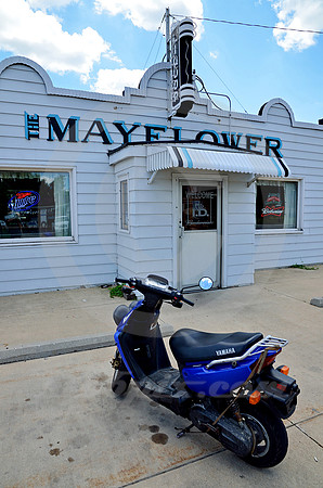 THE MAYFLOWER TAVERN (Lincoln Highway Plymouth IN)