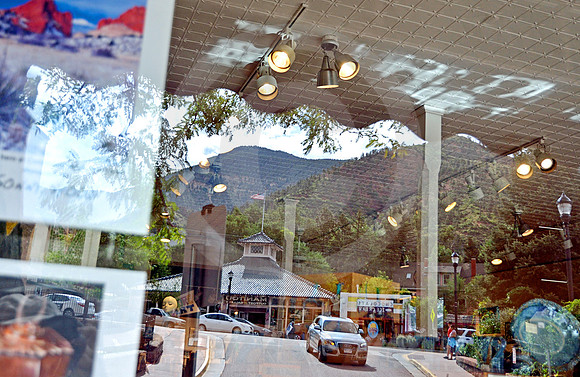 COLORADO ARCHITECTURE #27 (Manitou Springs CO)