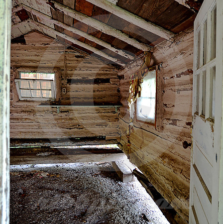 LOG CABIN #4 (Tri-Lakes IN)
