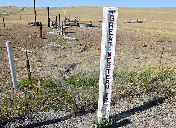 TRAIL MARKER IN CATTLE COUNTRY (Lincoln Highway nr Brule NE)