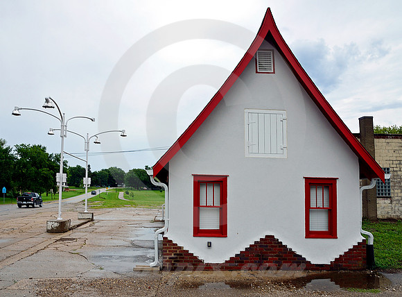 HOME STATION (Lincoln Highway State Center IA)